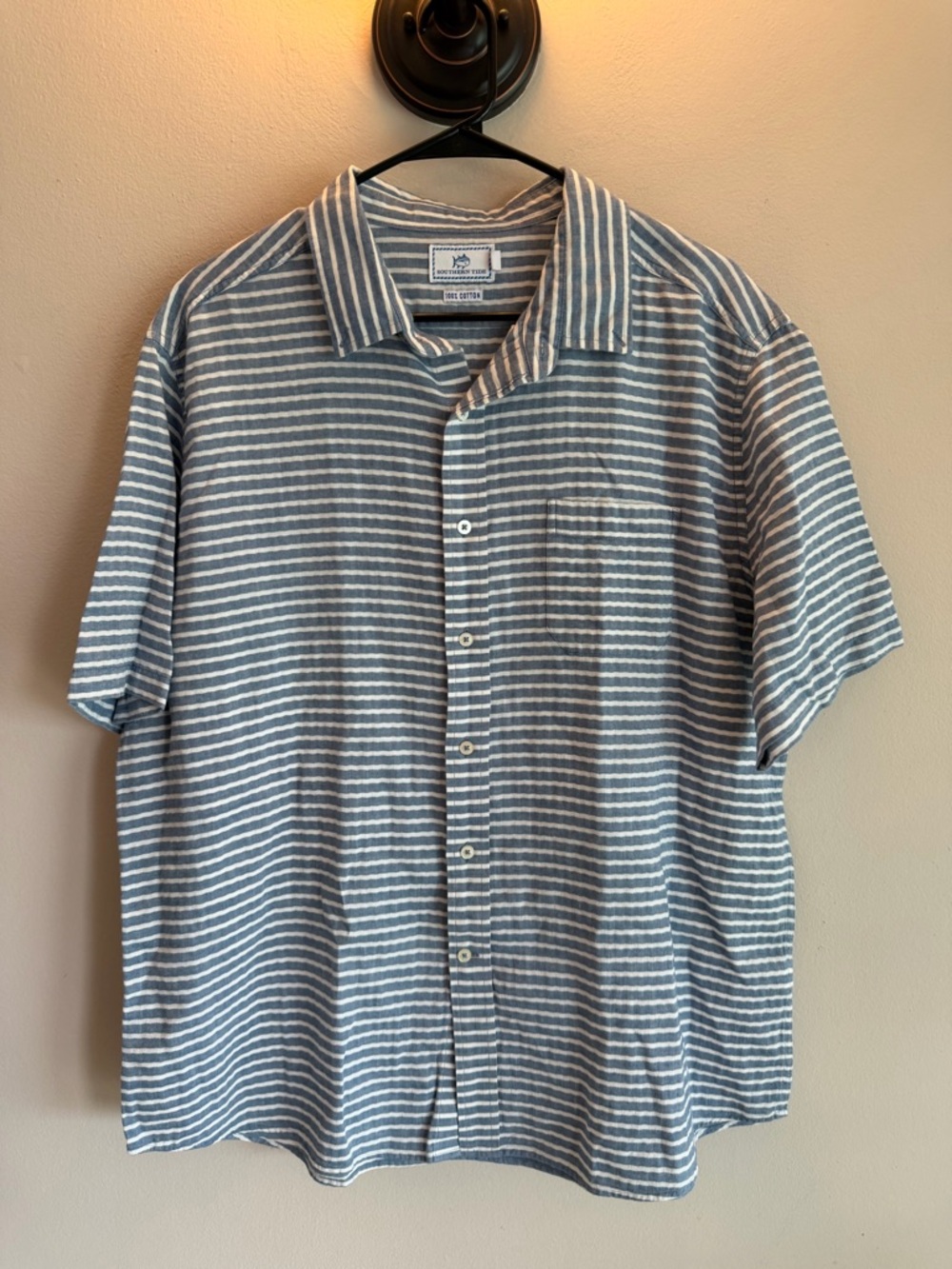 Southern Tide Men’s Blue & White Striped Short-Sleeve Button-Up Shirt. XL